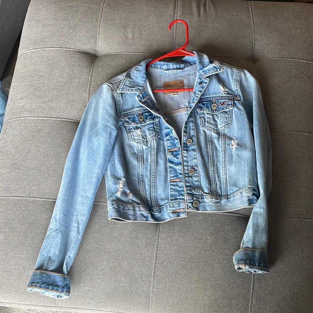Hollister Jean Jacket-Size Medium